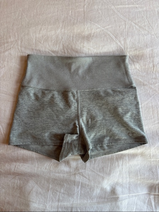 ALO Yoga Pants - ALO Yoga Heather Gray High-Rise Ribbed Waist Bike Shorts
